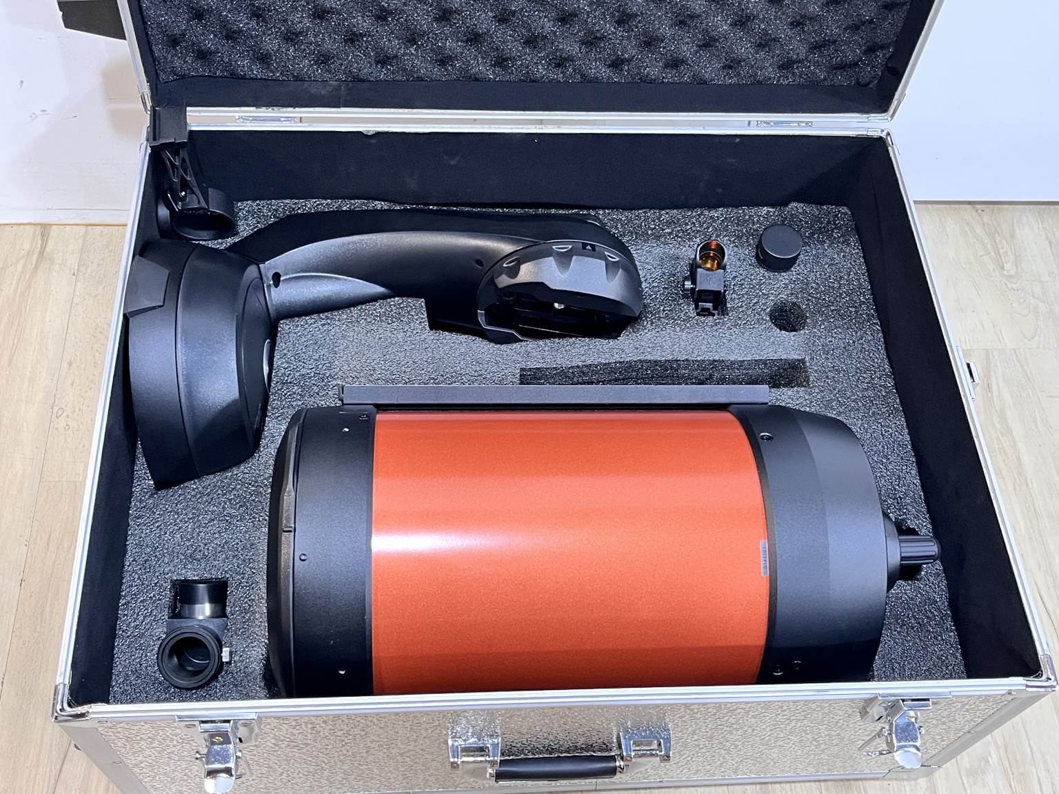 Celestron Nexstar 8SE with Tripod（Used）